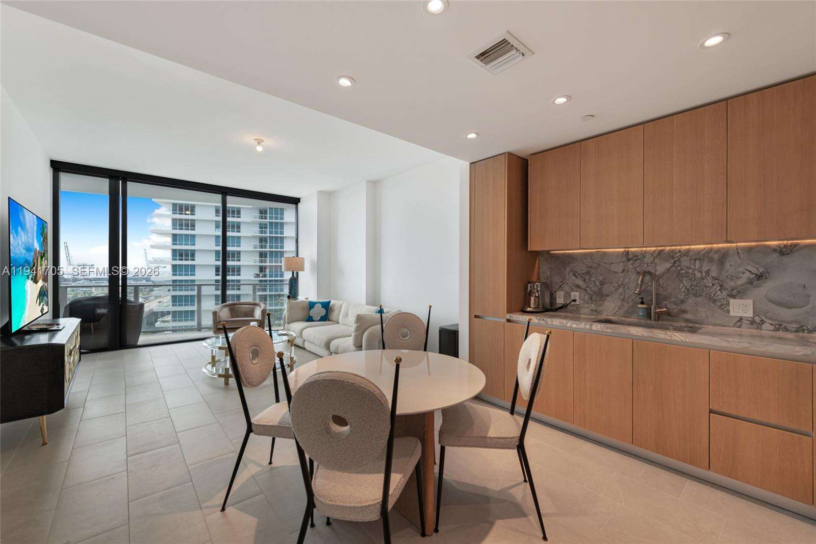 FIVE PARK - 500 Alton Rd, Miami Beach, FL 33139 | Picture 3