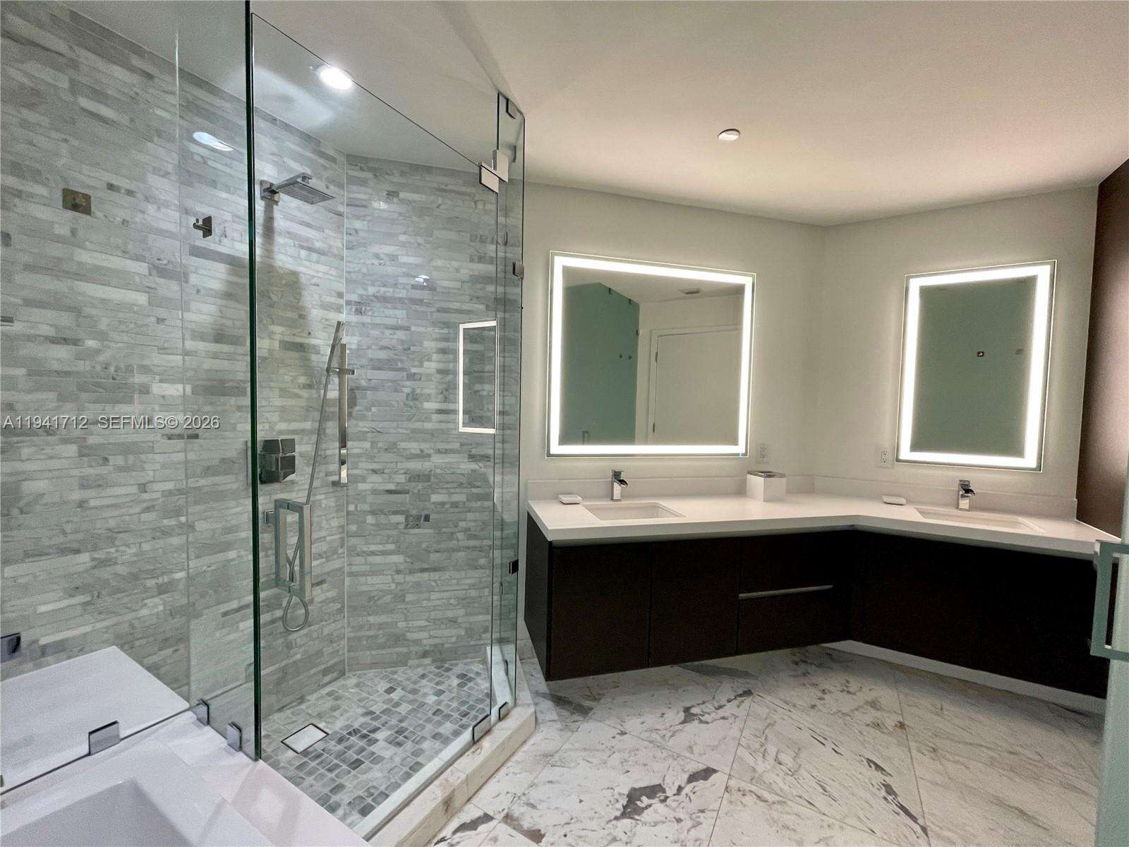 Paramount Miami Worldcenter at 851 1 Ave, Miami, FL 33132 - For Sale photo 13