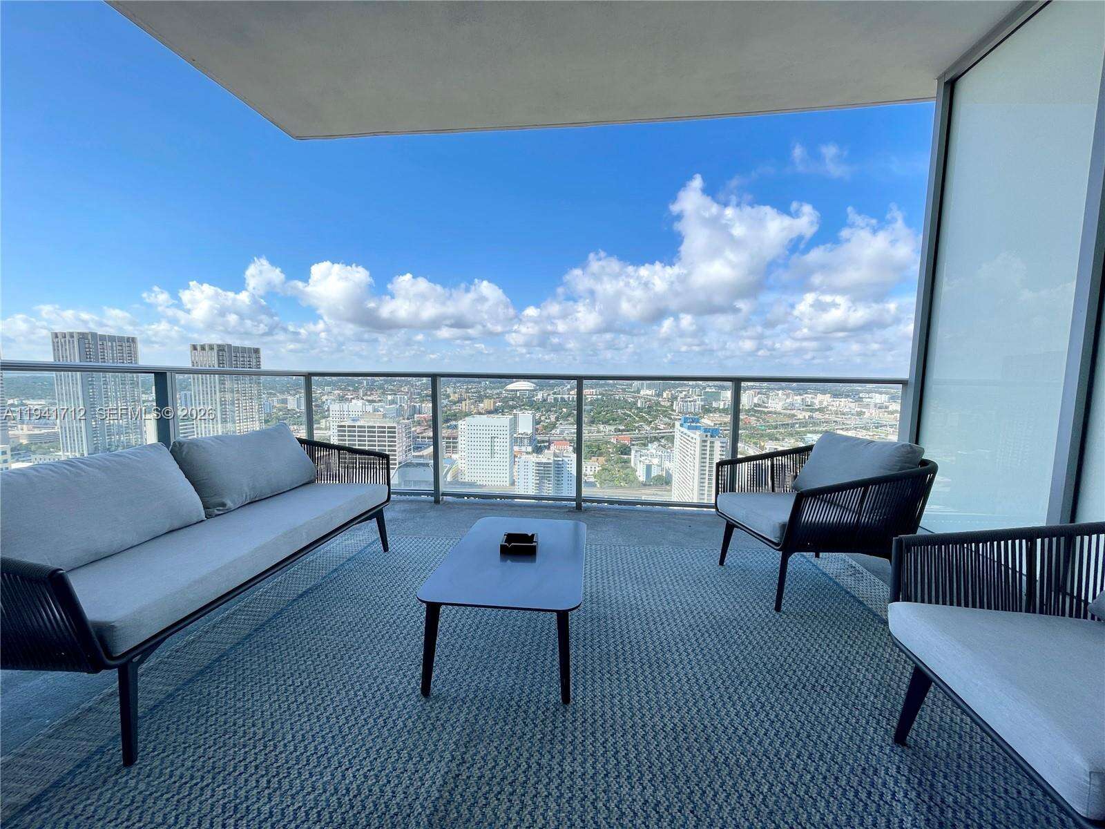Paramount Miami Worldcenter at 851 1 Ave, Miami, FL 33132 - For Sale photo 16