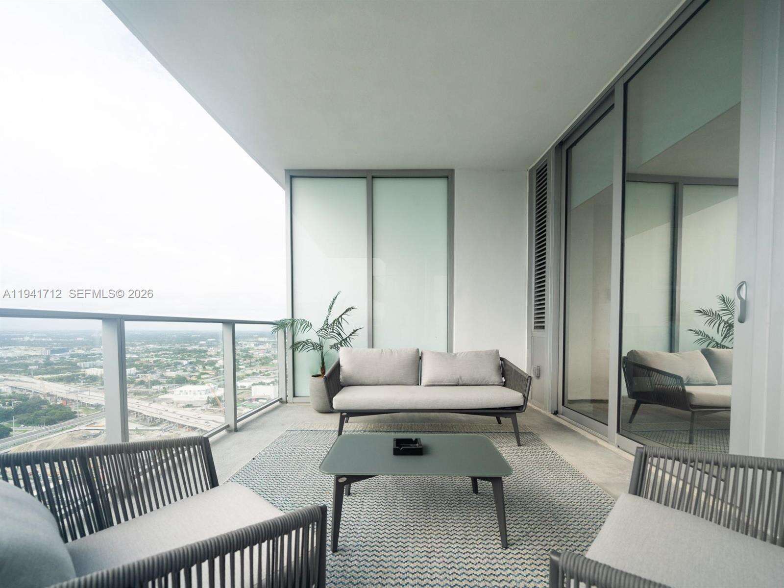 Paramount Miami Worldcenter at 851 1 Ave, Miami, FL 33132 - For Sale photo 18