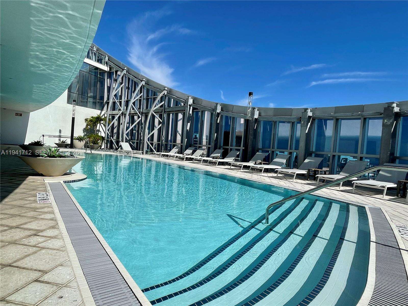 Paramount Miami Worldcenter at 851 1 Ave, Miami, FL 33132 - For Sale photo 28