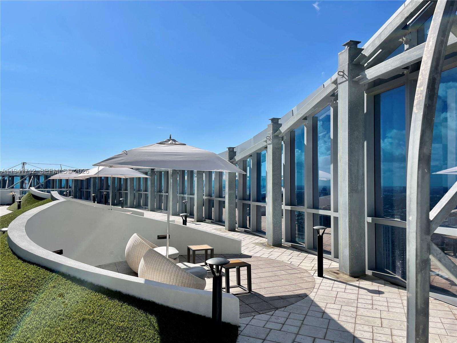 Paramount Miami Worldcenter at 851 1 Ave, Miami, FL 33132 - For Sale photo 30
