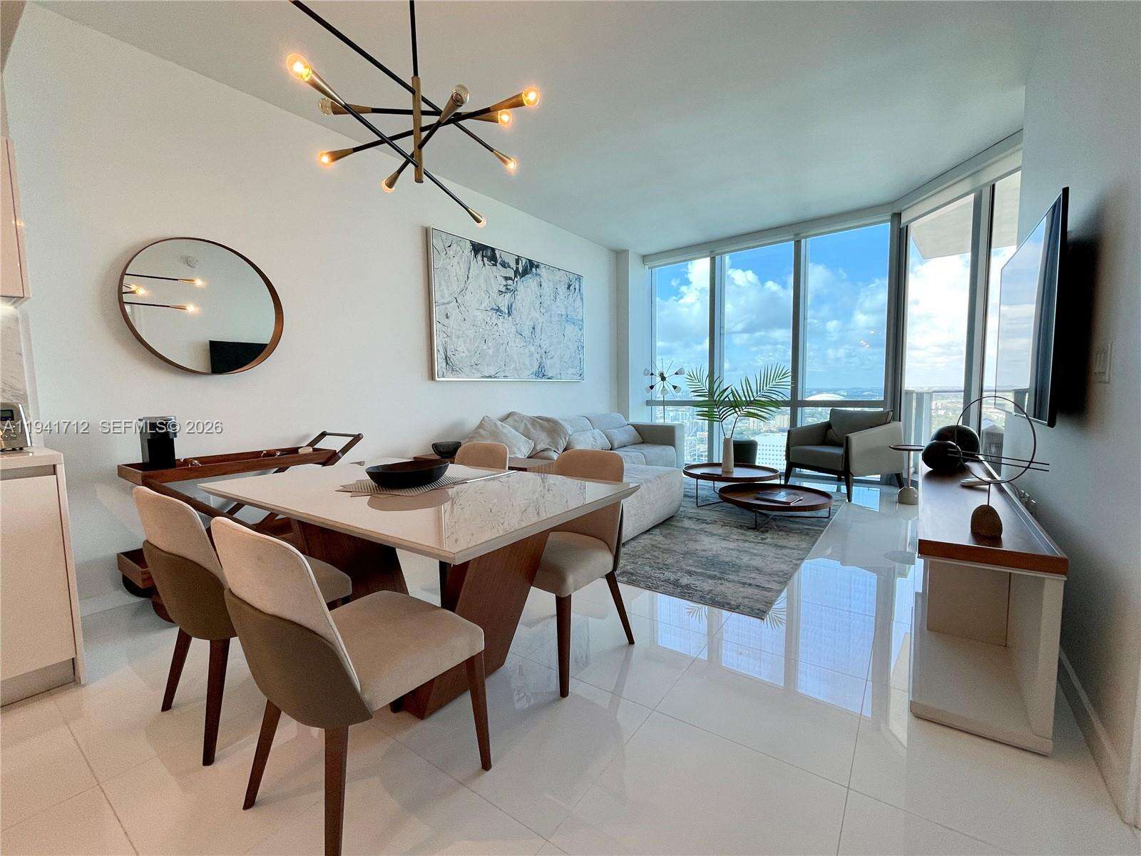 Paramount Miami Worldcenter at 851 1 Ave, Miami, FL 33132 - For Sale photo 5