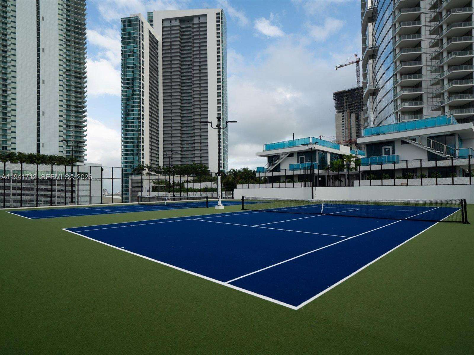 Paramount Miami Worldcenter at 851 1 Ave, Miami, FL 33132 - For Sale photo 43