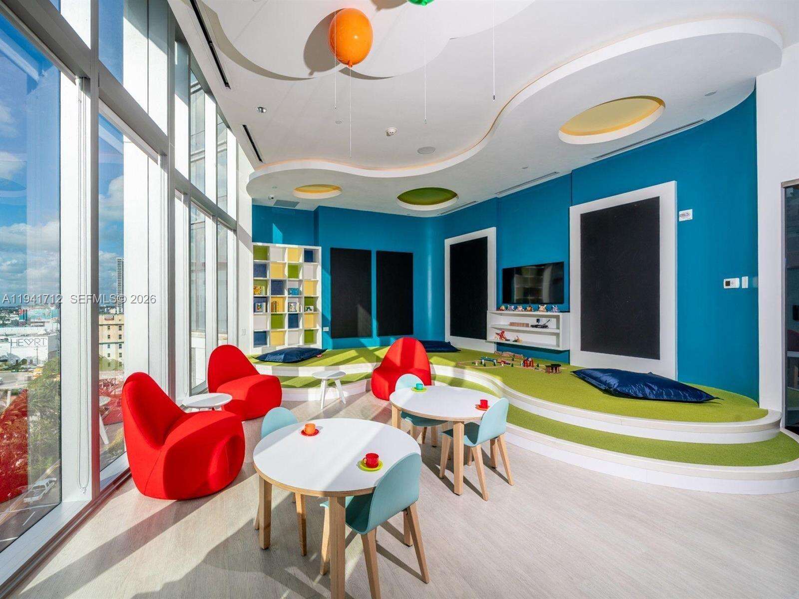 Paramount Miami Worldcenter at 851 1 Ave, Miami, FL 33132 - For Sale photo 49