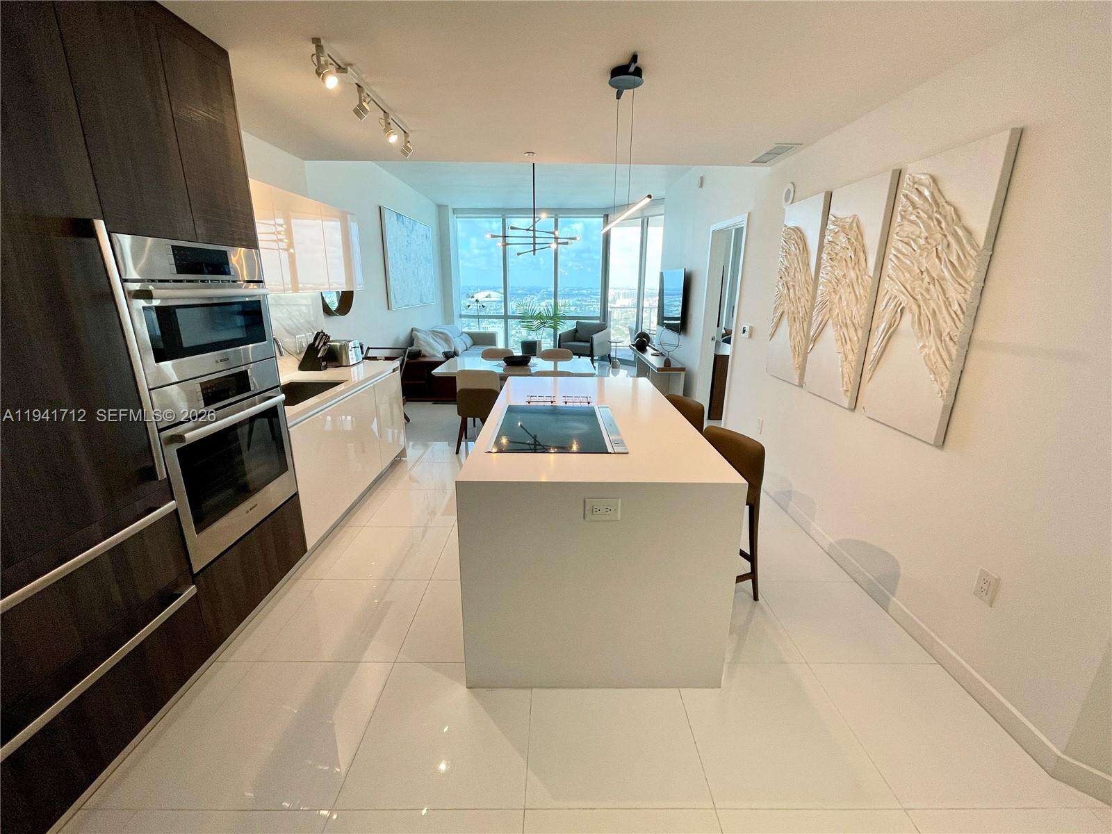Paramount Miami Worldcenter at 851 1 Ave, Miami, FL 33132 - For Sale photo 7