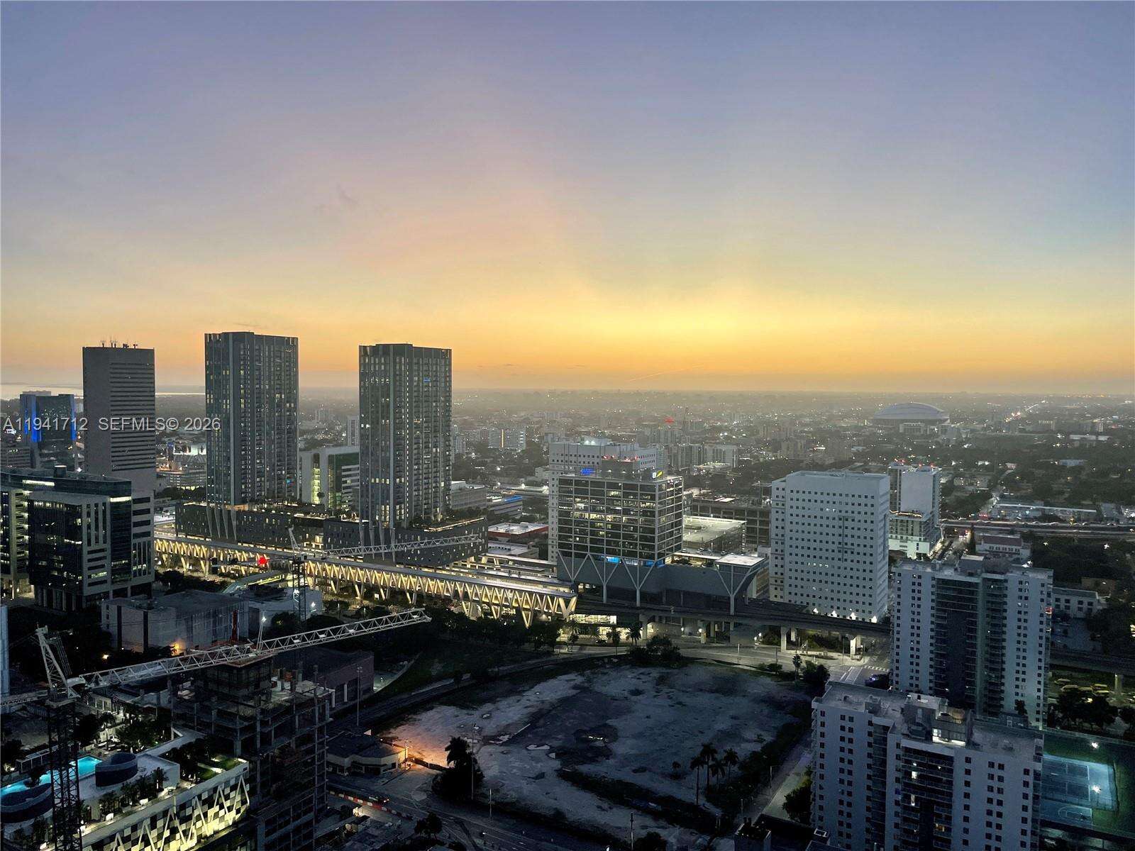 Paramount Miami Worldcenter at 851 1 Ave, Miami, FL 33132 - For Sale photo 64