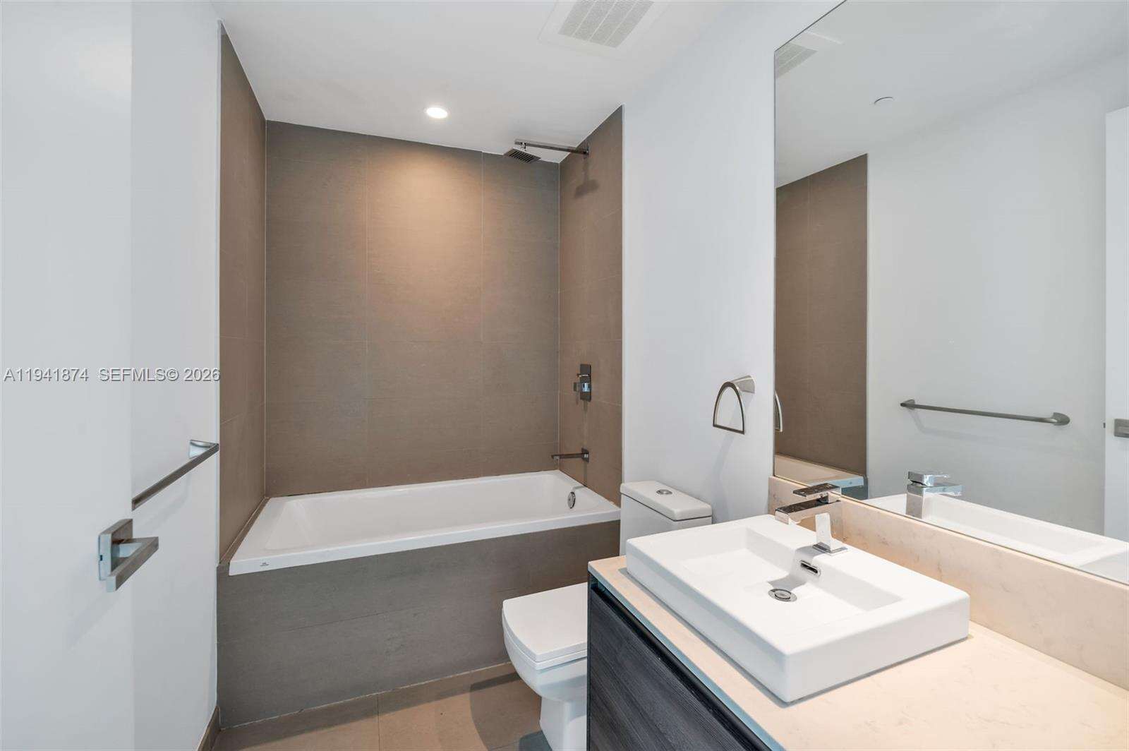 THE BOND 1080 BRICKELL - 1080 Brickell Ave, Miami, FL 33131 | Picture 23