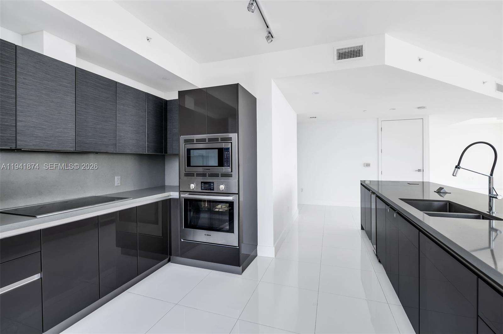 THE BOND 1080 BRICKELL - 1080 Brickell Ave, Miami, FL 33131 | Picture 5