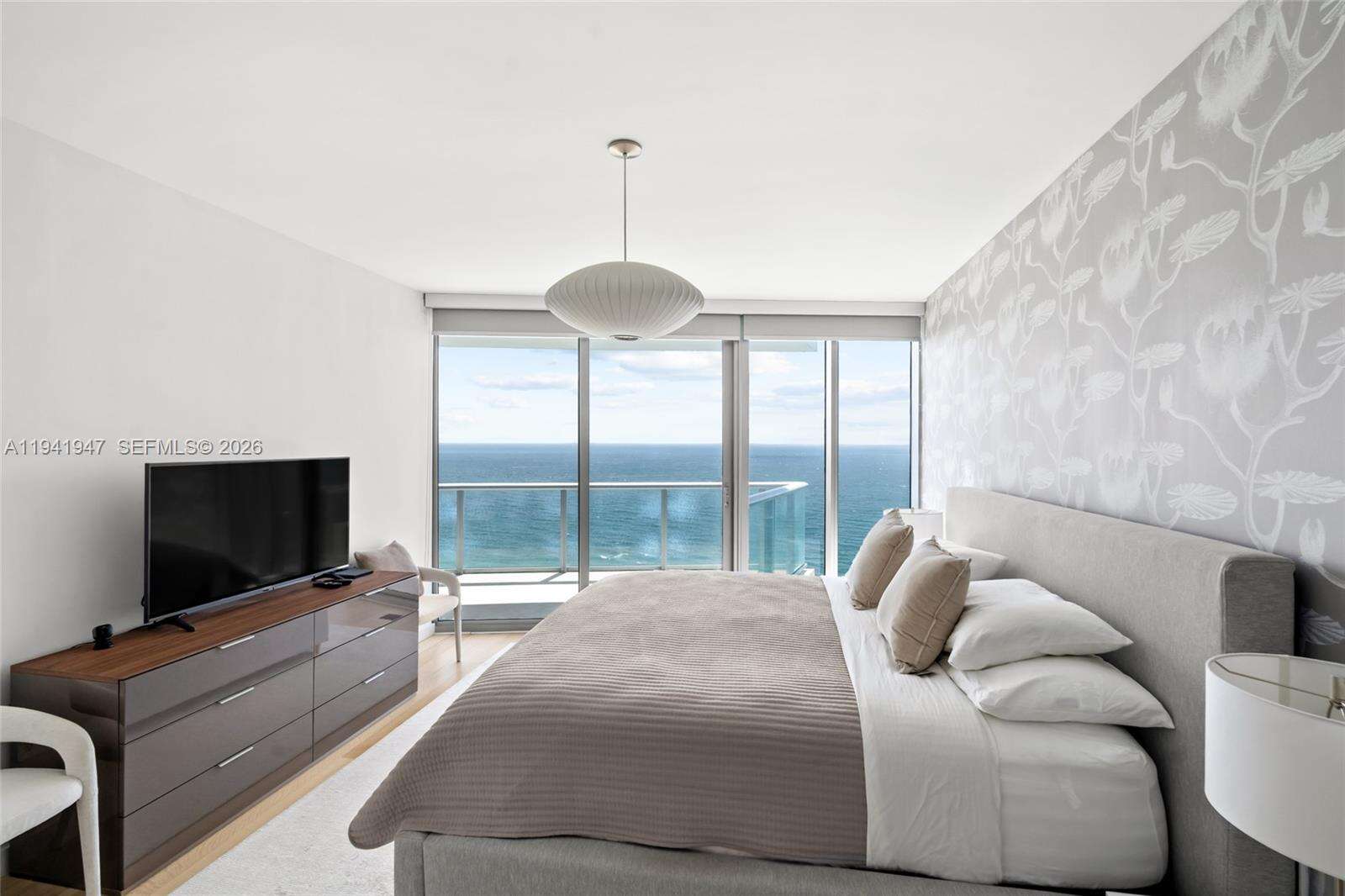 JADE BEACH - 17001 Collins Ave, Sunny Isles Beach, FL 33160 | Picture 10