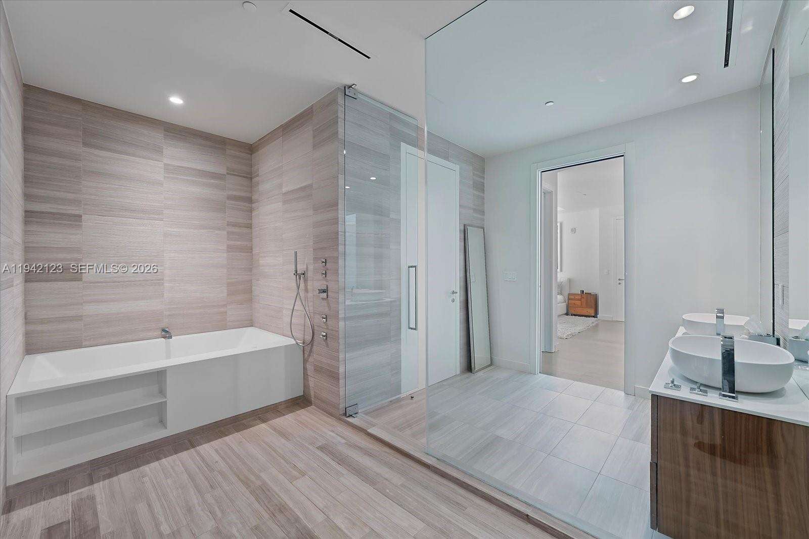 4701 NORTH MERIDIAN - 4701 Meridian Ave, Miami Beach, FL 33140 | Picture 29