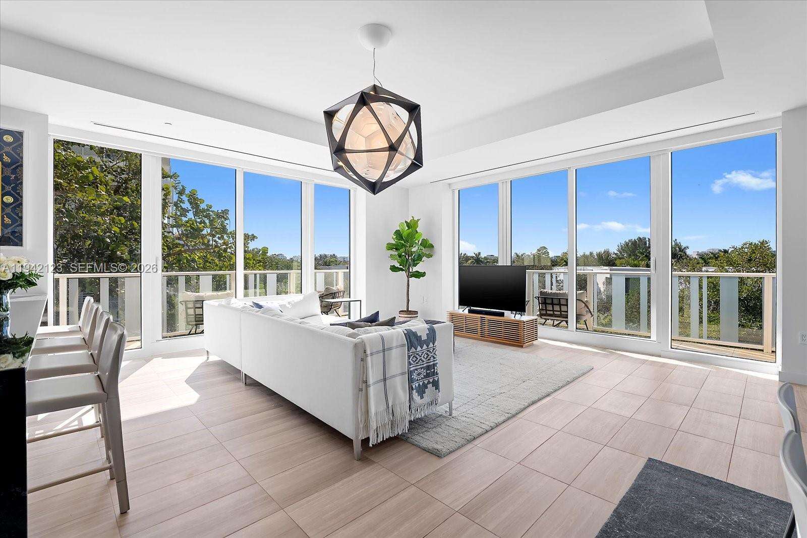 4701 NORTH MERIDIAN - 4701 Meridian Ave, Miami Beach, FL 33140 | Picture 4