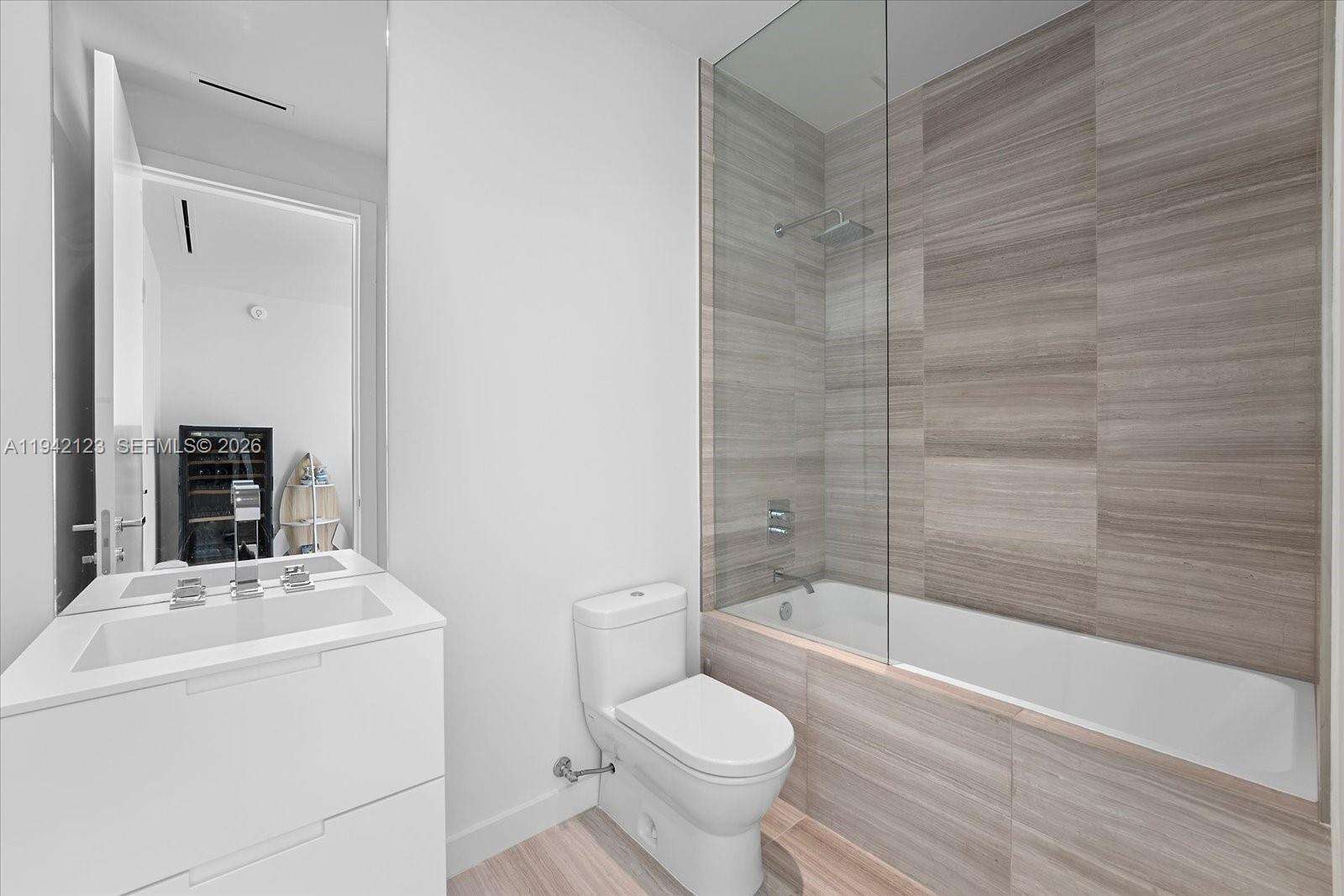 4701 NORTH MERIDIAN - 4701 Meridian Ave, Miami Beach, FL 33140 | Picture 33