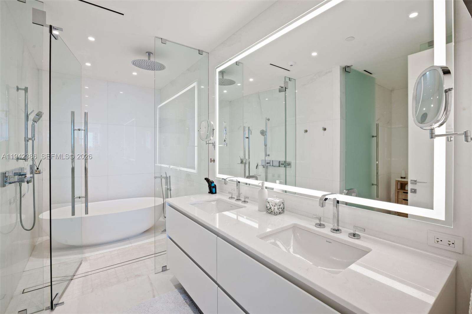 ASTON MARTIN RESIDENCES - 300 Biscayne Blvd Way, Miami, FL 33131 | Picture 19