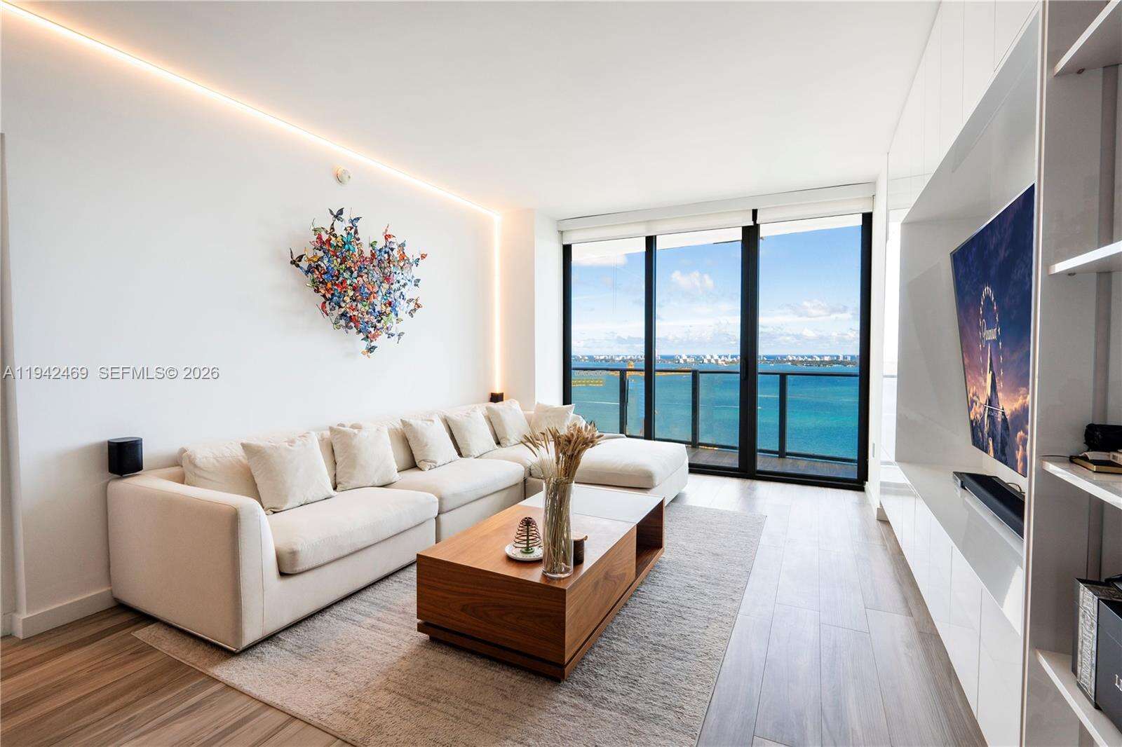 Icon Bay at 460 28 St, Miami, FL 33137 - For Sale photo 1