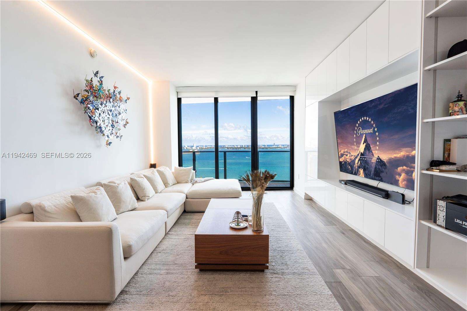 Icon Bay at 460 28 St, Miami, FL 33137 - For Sale photo 3