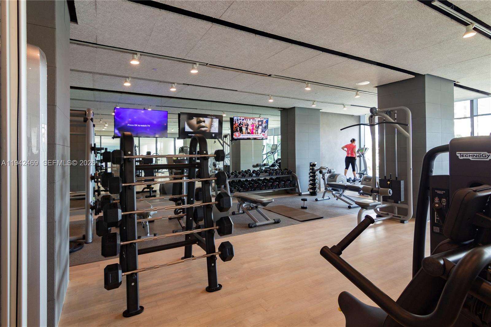 Icon Bay at 460 28 St, Miami, FL 33137 - For Sale photo 22