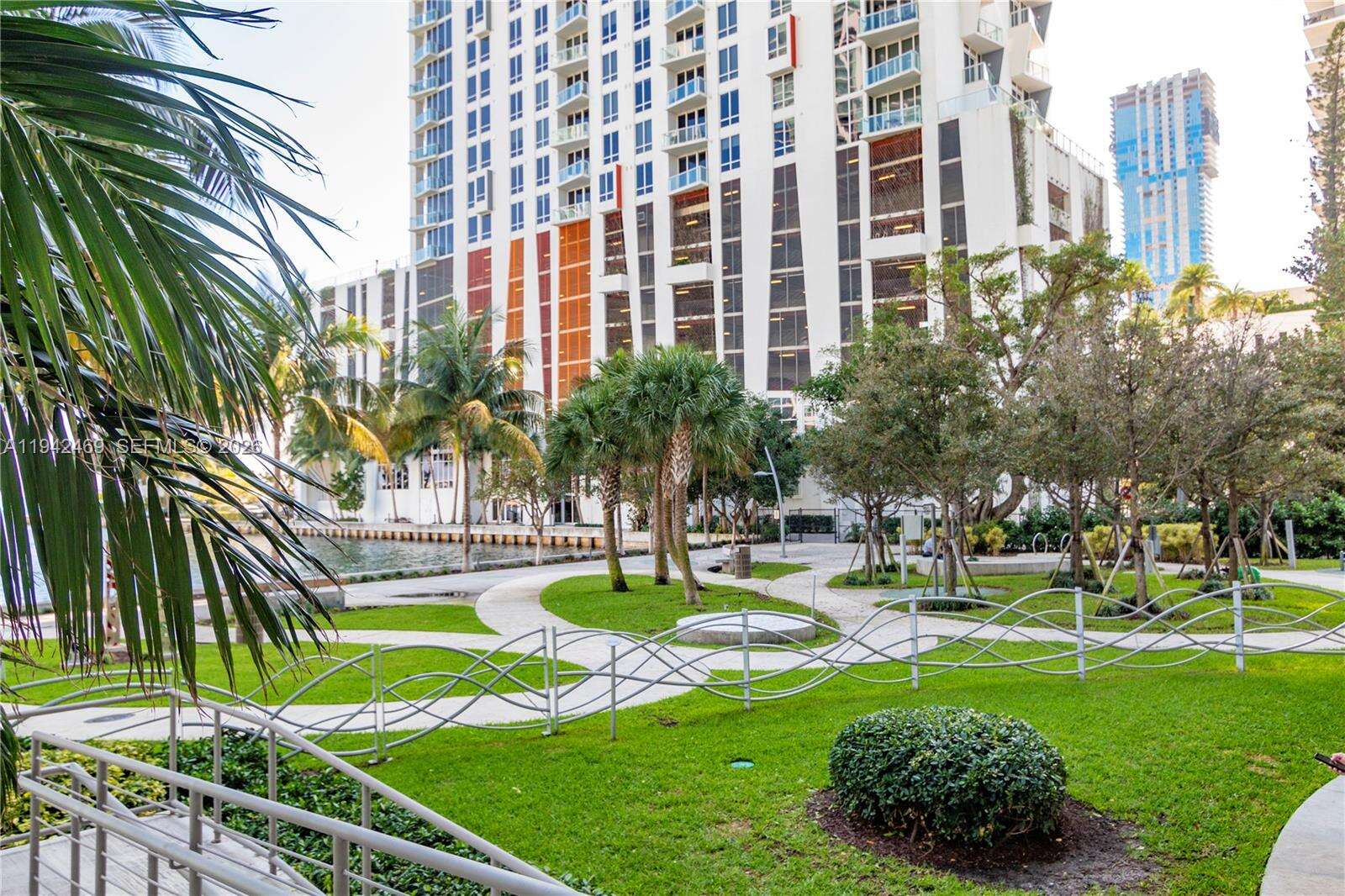 Icon Bay at 460 28 St, Miami, FL 33137 - For Sale photo 30