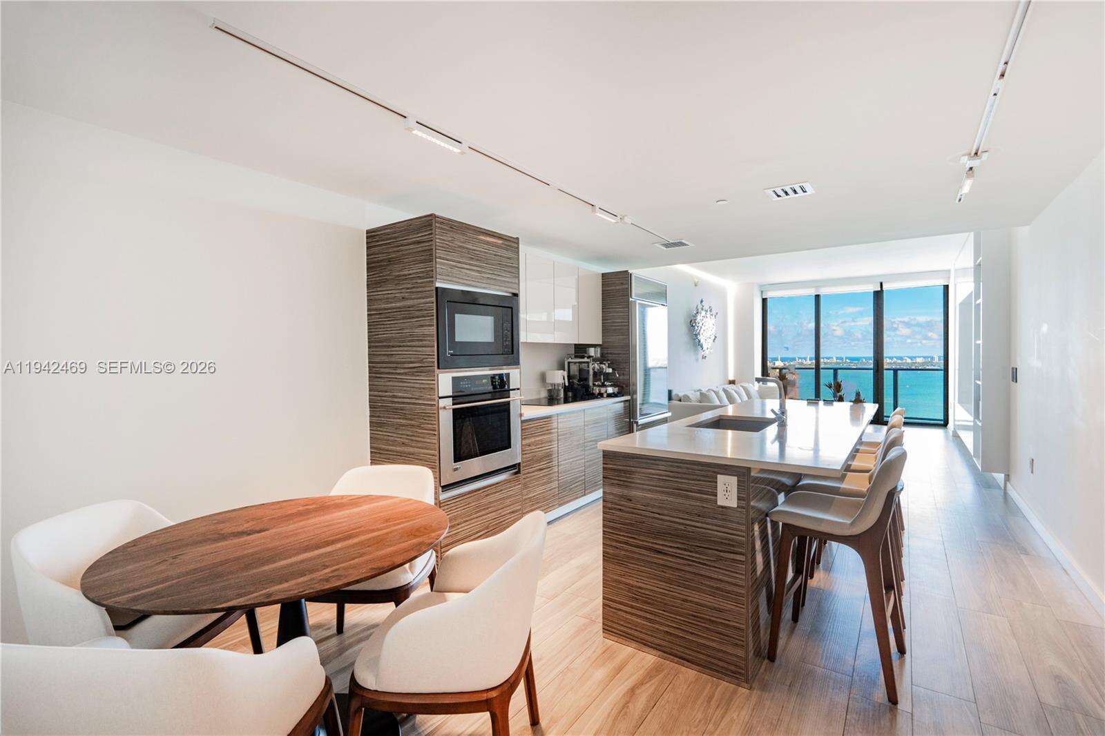 Icon Bay at 460 28 St, Miami, FL 33137 - For Sale photo 4