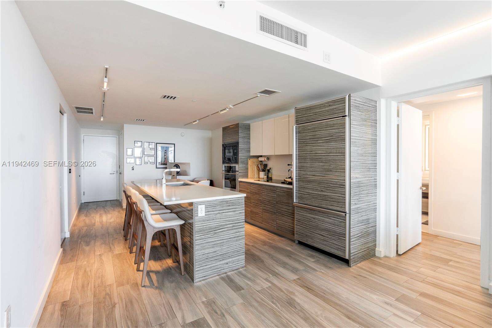 Icon Bay at 460 28 St, Miami, FL 33137 - For Sale photo 5