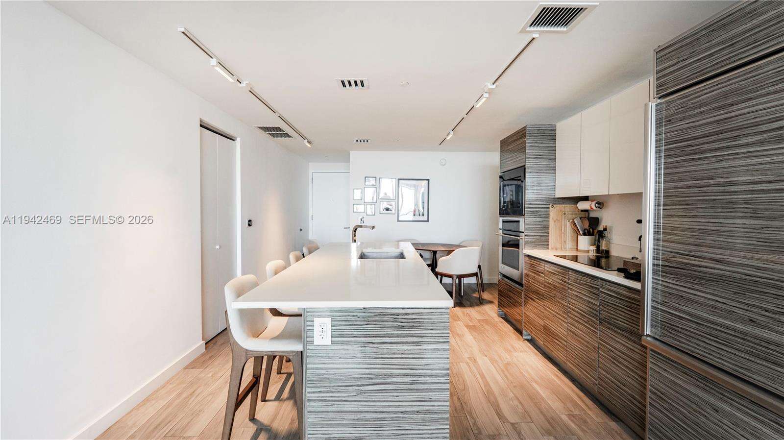 Icon Bay at 460 28 St, Miami, FL 33137 - For Sale photo 6