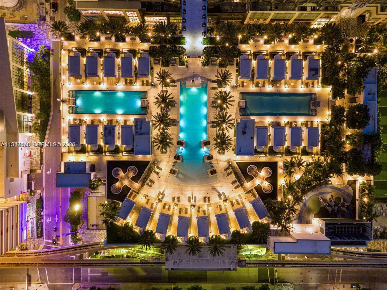 PARAMOUNT MIAMI WORLDCENTER - 851 1 Ave, Miami, FL 33132 | Picture 28