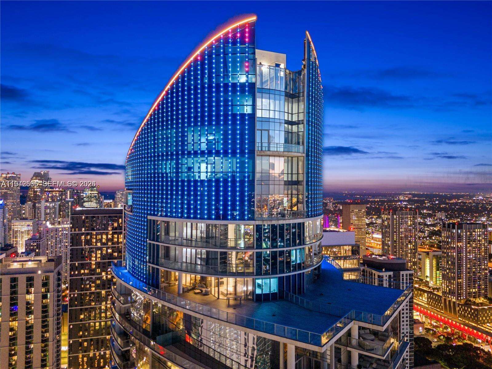 PARAMOUNT MIAMI WORLDCENTER - 851 1 Ave, Miami, FL 33132 | Picture 29