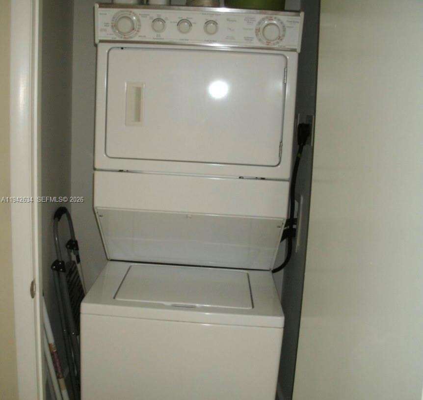 BEACH CLUB TWO - 1830 Ocean Dr, Hallandale Beach, FL 33009 | Picture 13