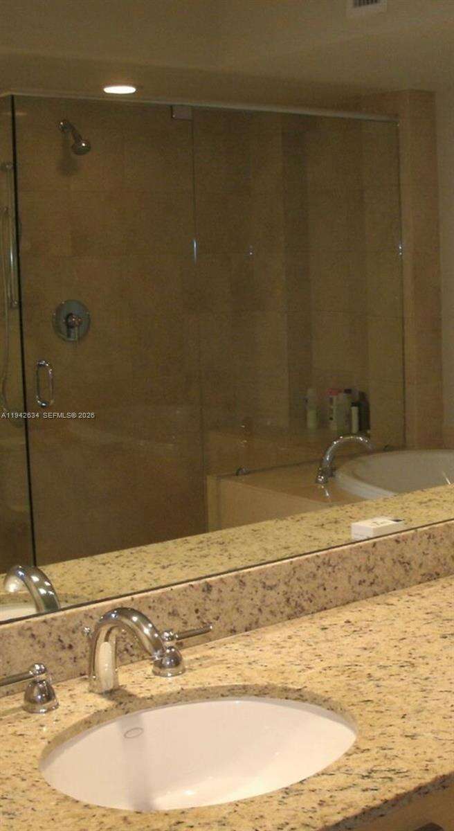 BEACH CLUB TWO - 1830 Ocean Dr, Hallandale Beach, FL 33009 | Picture 9