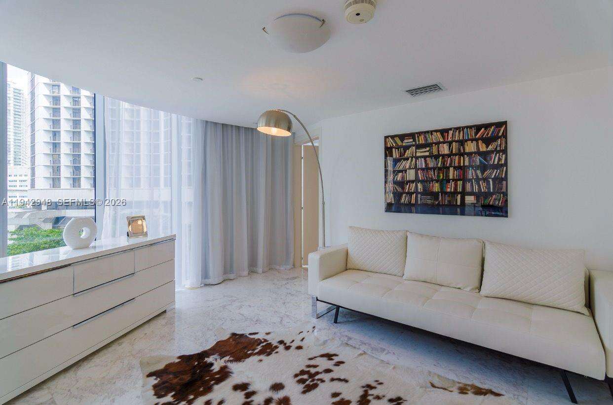 EPIC WEST - 200 Biscayne Blvd Way, Miami, FL 33131 | Picture 18