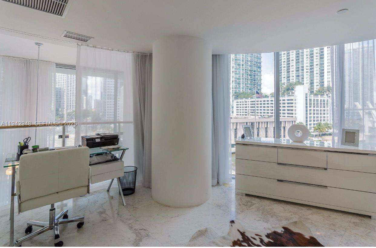 EPIC WEST - 200 Biscayne Blvd Way, Miami, FL 33131 | Picture 20