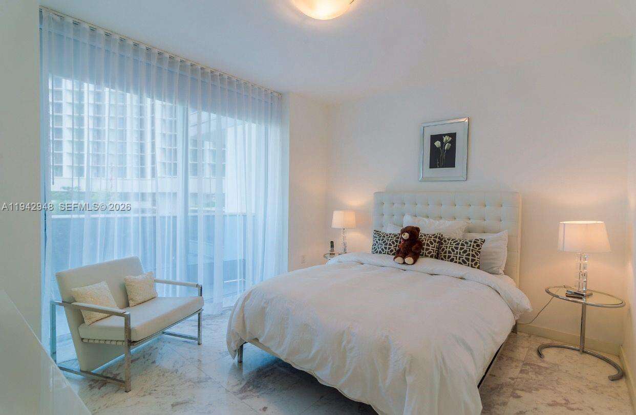 EPIC WEST - 200 Biscayne Blvd Way, Miami, FL 33131 | Picture 21