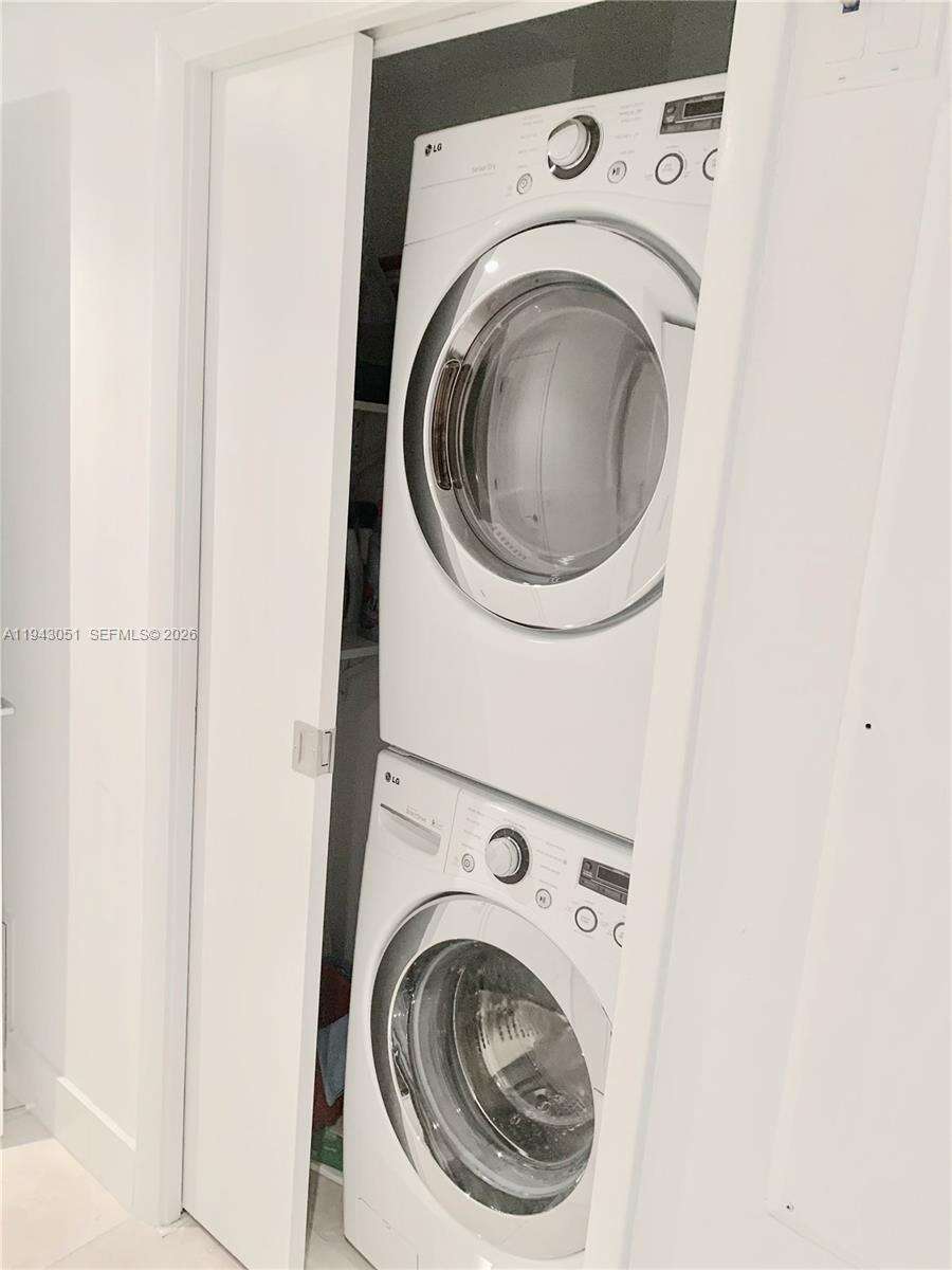 JADE BEACH - 17001 Collins Ave, Sunny Isles Beach, FL 33160 | Picture 17