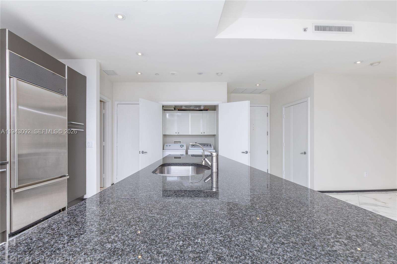 CARBONELL - 901 Brickell Key Blvd, Miami, FL 33131 | Picture 8