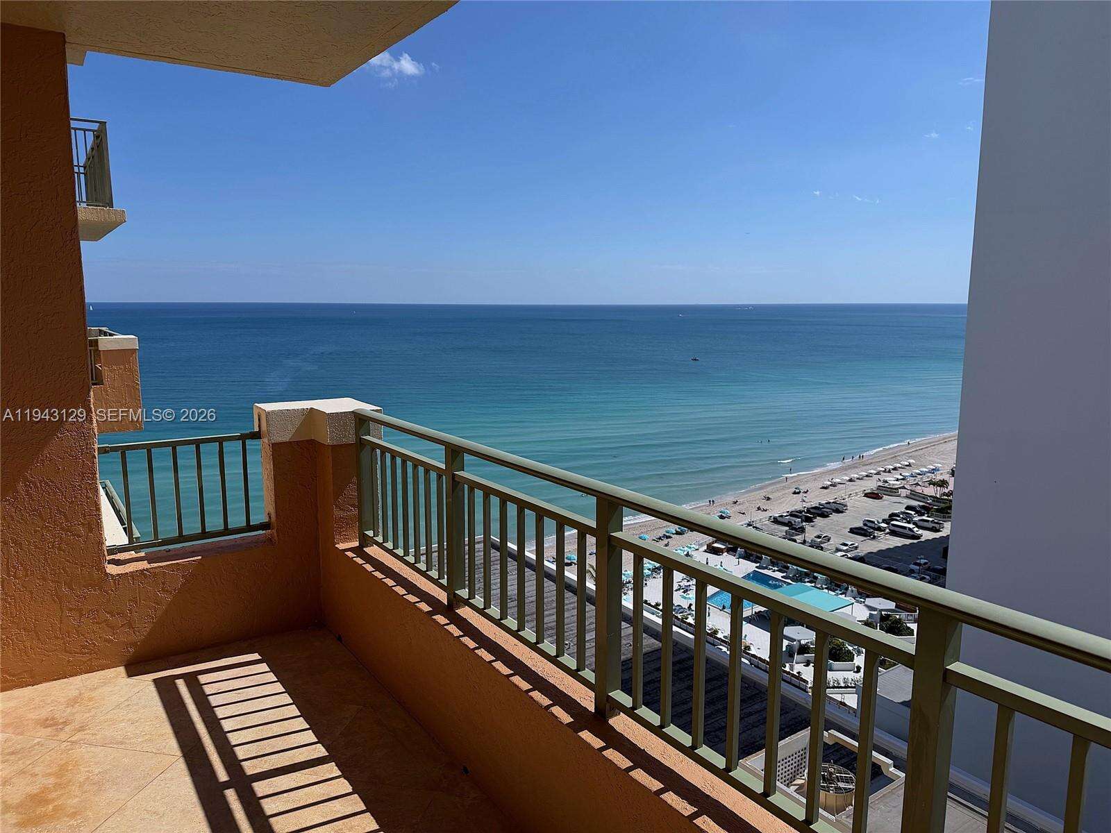 2080 Ocean Dr, Hallandale Beach, FL 33009 - For Sale photo 1