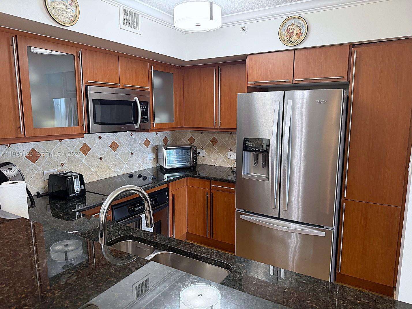 2080 Ocean Dr, Hallandale Beach, FL 33009 - For Sale photo 11