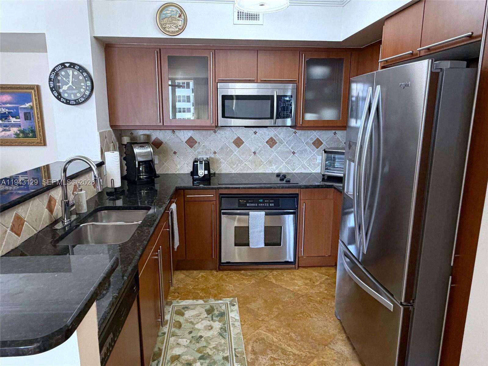2080 Ocean Dr, Hallandale Beach, FL 33009 - For Sale photo 10