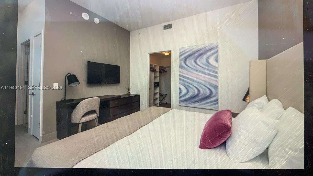 Hyde Beach House at 4010 Ocean Dr, Hollywood, FL 33019 - For Sale photo 8