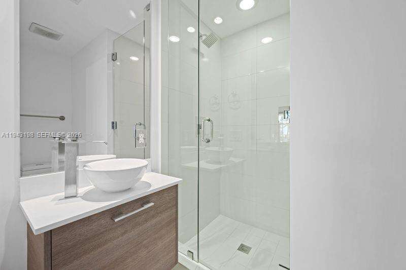 Paraiso Bay at 650 32 St, Miami, FL 33137 - For Sale photo 14
