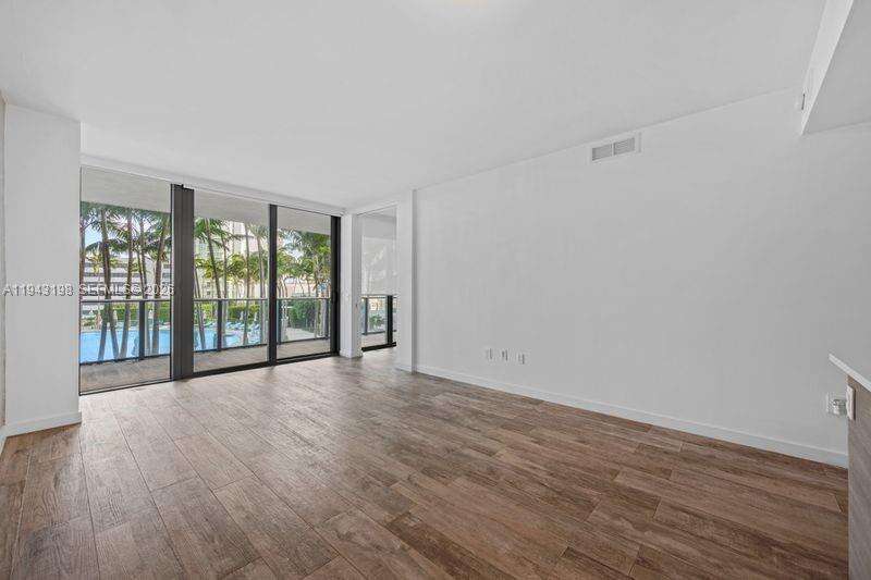 Paraiso Bay at 650 32 St, Miami, FL 33137 - For Sale photo 5