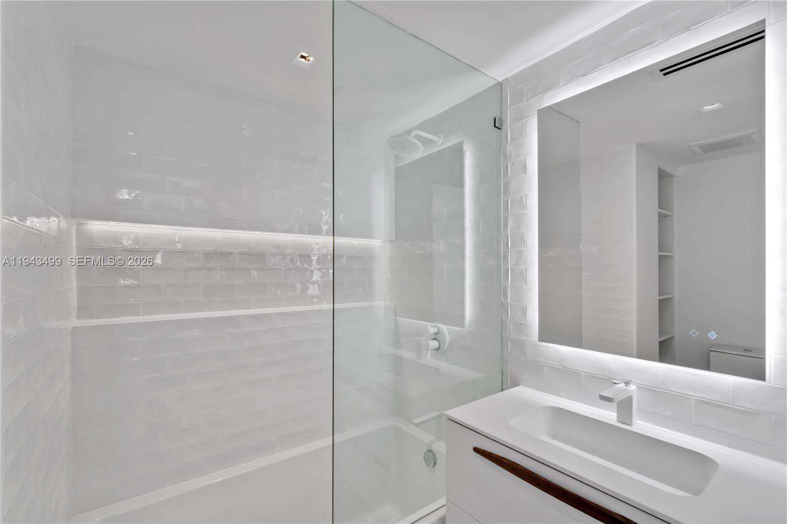 THE WAVERLY AT SOUTH BEACH - 1330 W Ave, Miami Beach, FL 33139 | Picture 16