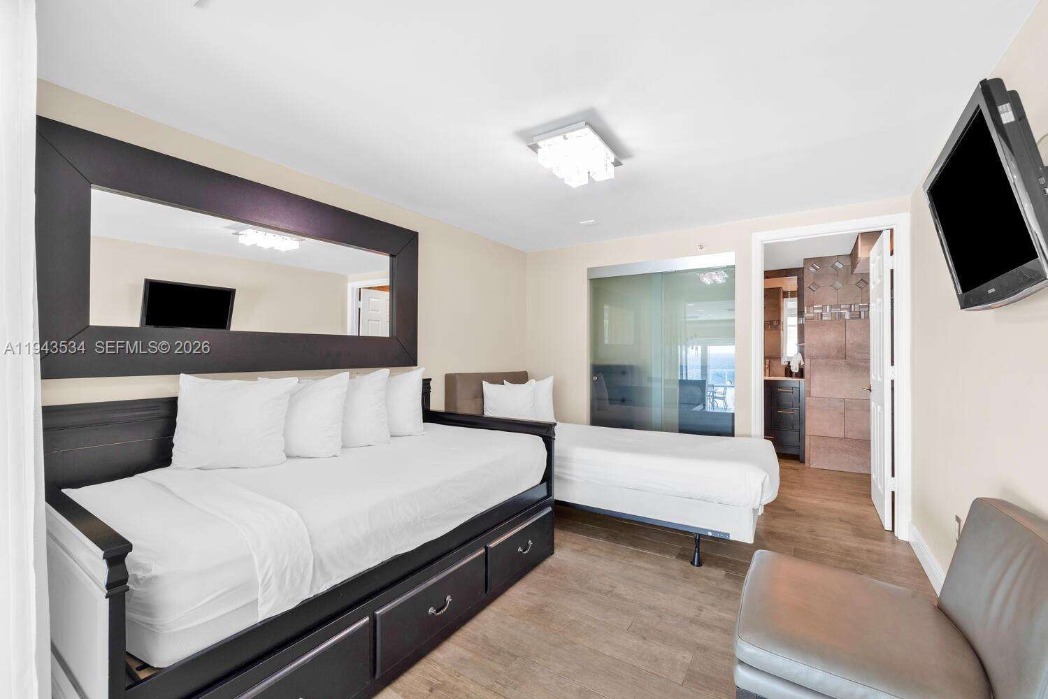 CASTLE BEACH CLUB - 5445 Collins Ave, Miami Beach, FL 33140 | Picture 30