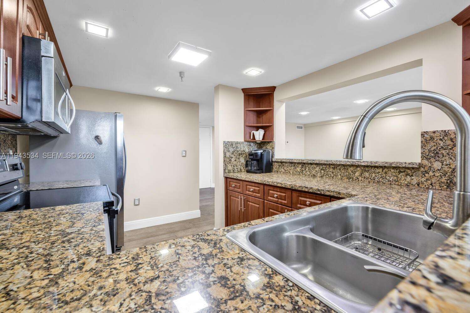 CASTLE BEACH CLUB - 5445 Collins Ave, Miami Beach, FL 33140 | Picture 43