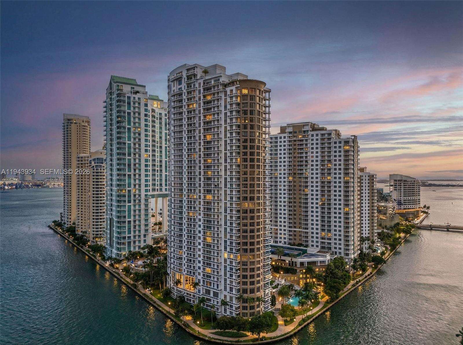 CARBONELL - 901 Brickell Key Blvd, Miami, FL 33131 | Picture 39