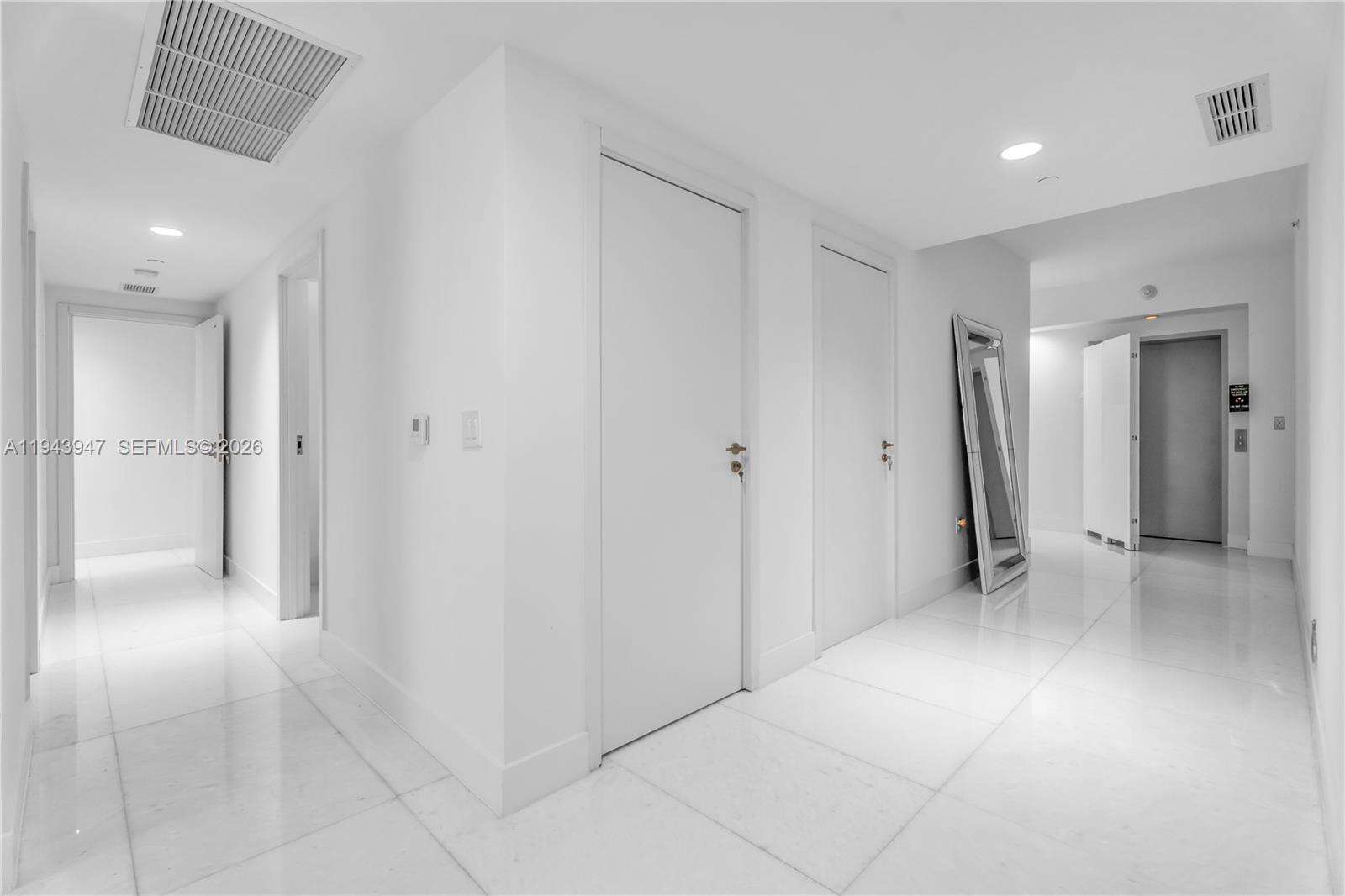 1010 BRICKELL - 1010 Brickell Ave, Miami, FL 33131 | Picture 23