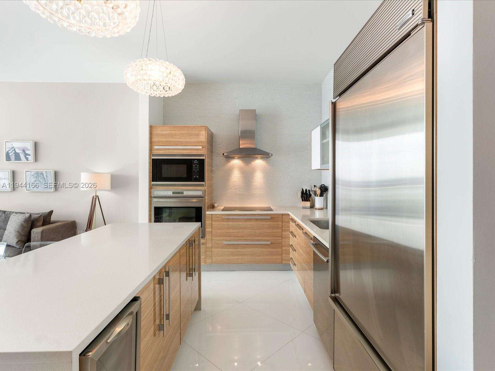 PARAMOUNT BAY - 2020 Bayshore Dr, Miami, FL 33137 | Picture 15