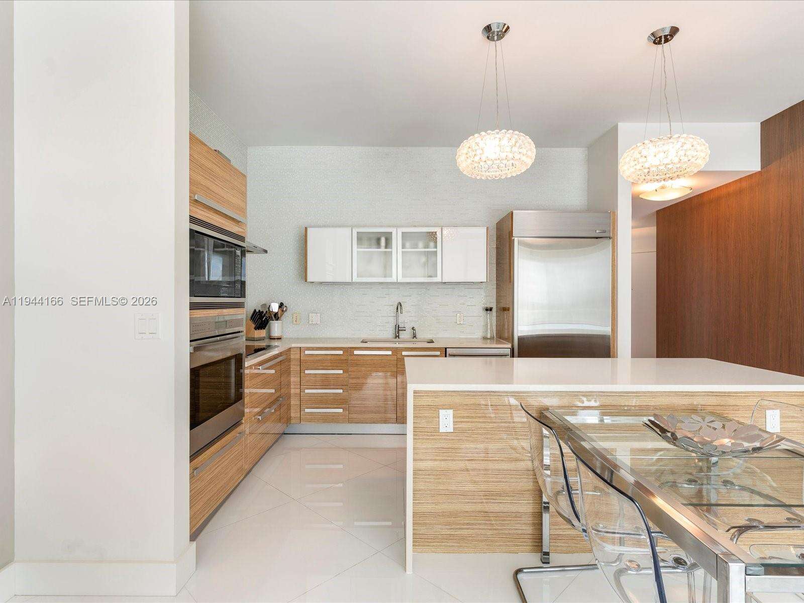 PARAMOUNT BAY - 2020 Bayshore Dr, Miami, FL 33137 | Picture 10