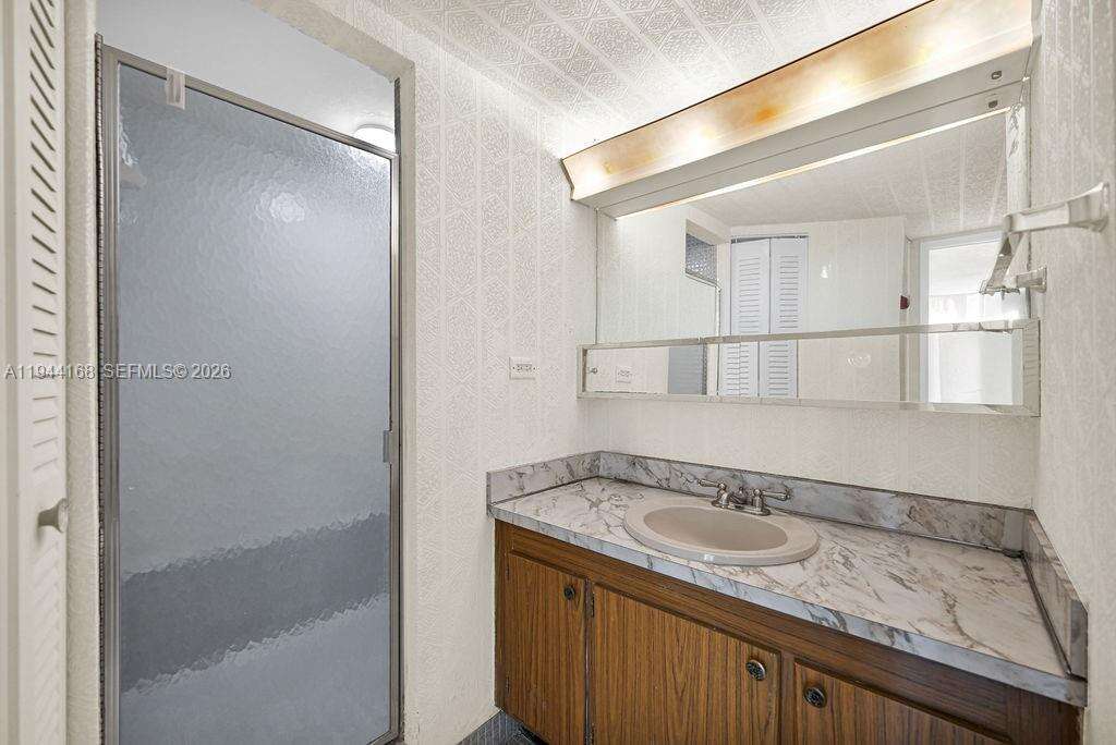 Burleigh House at 7135 Collins Ave, Miami Beach, FL 33141 - For Sale photo 23
