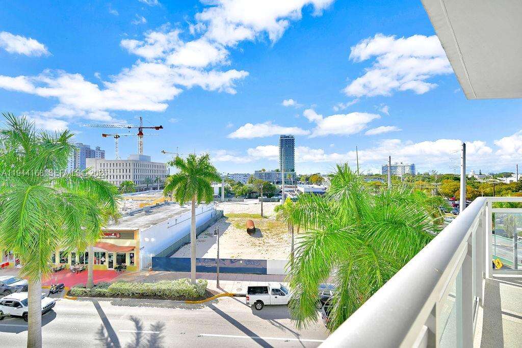 Burleigh House at 7135 Collins Ave, Miami Beach, FL 33141 - For Sale photo 46