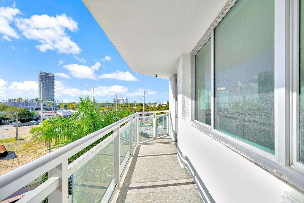 Burleigh House at 7135 Collins Ave, Miami Beach, FL 33141 - For Sale photo 47